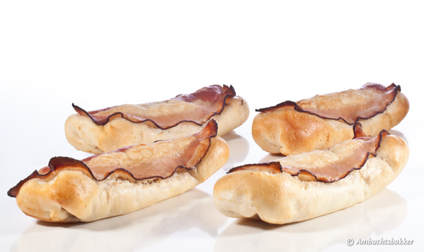 Worstenbroodjes met spek afbeelding